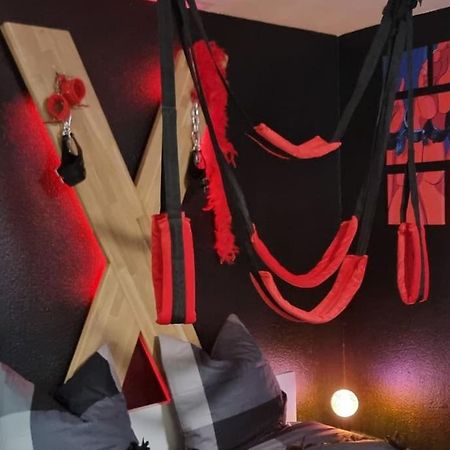 Le Coin Des Desirs Bdsm Apartment Strasbourg Exterior foto