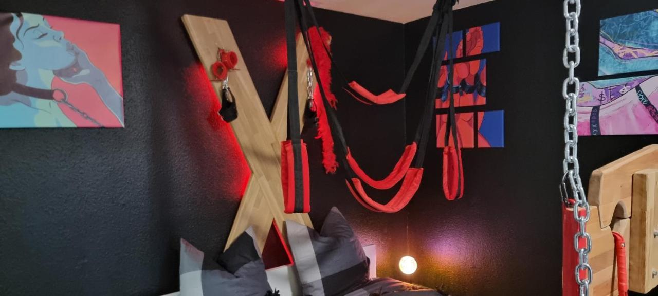 Le Coin Des Desirs Bdsm Apartment Strasbourg Exterior foto